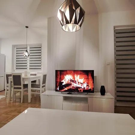 Sunset-lukavica Apartment *